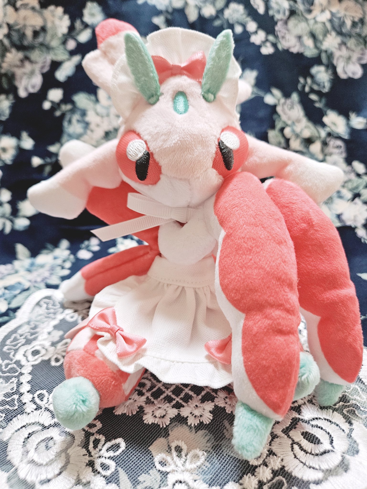 ラランテス2個セット　ポケモンセンター Pokemon fit ポケモンフィット ぬいぐるみ Pokémon fit ラランテス - Meccha Japan