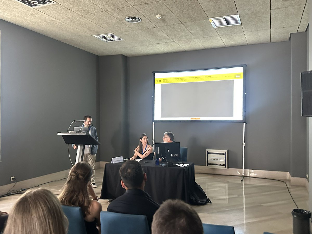 Urologia HUAV Lleida (@urohuavlleida) on Twitter photo <a href="/DrPepAuguet/">Dr. Pep Auguet</a> presenta en el CNU un vídeo de Cirurgia robòtica: Prostatectomia Radical robòtica amb preservació de l’espai de retzius. Referent en aquesta tècnica. #Retziusparing #CNU2025 <a href="/DrPepAuguet/">Dr. Pep Auguet</a> presenta en el CNU un vídeo de Cirurgia robòtica: Prostatectomia Radical robòtica amb preservació de l’espai de retzius. Referent en aquesta tècnica. #Retziusparing #CNU2025