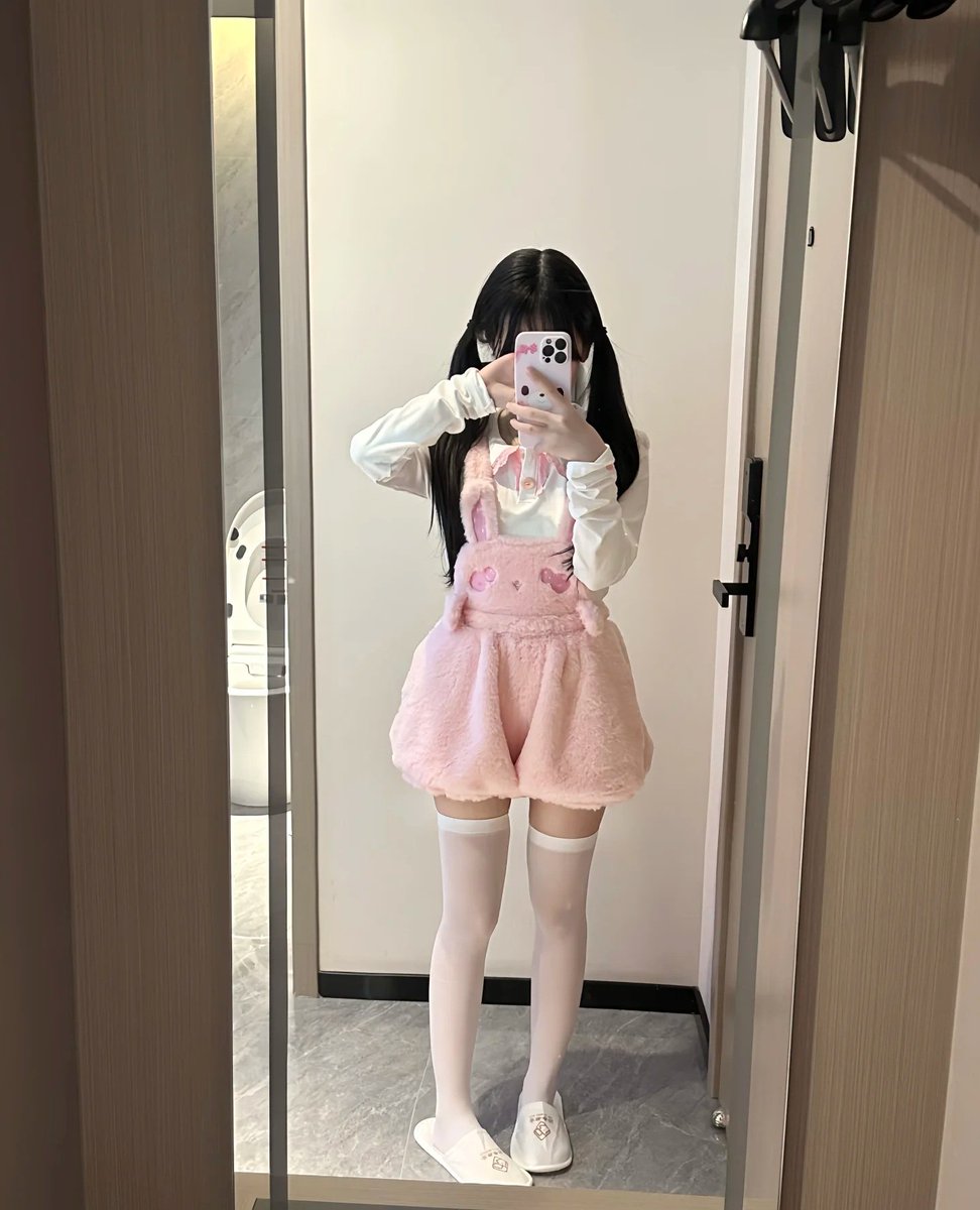 想要金主爸爸啊 门哥 快来救济救济我吧 要吃土了呀 可以11非绿啊 线下只从门哥里面选择聊的好的 下皮男退退退！！！我的小宝呢 在哪里呀 快来找找我 #包养 #爸爸活 #金主爸爸