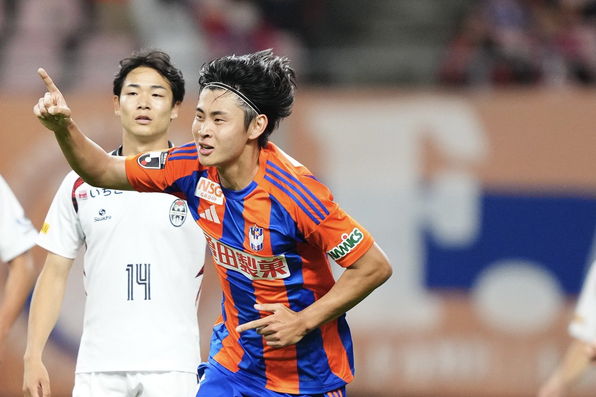 🧡🦢💙 #笠井佳祐 選手が先制‼️ スタンドの大声援と共に勝利をつかむ