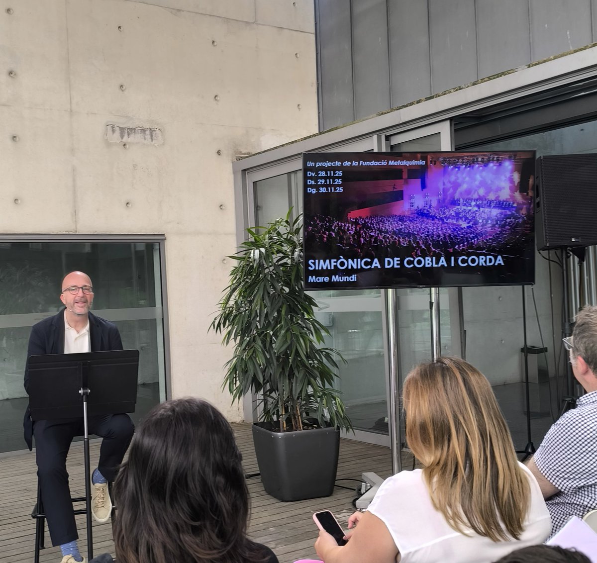 Ja son a la venda les entrades per als concerts del nou projecte de la SCCC "Mare Mundi" 👇🏼👇🏼👇🏼
web2.girona.cat/auditori/cat/p…