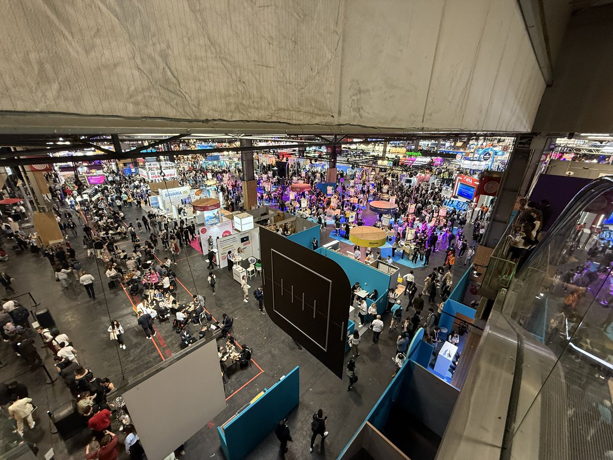 In Paris 🇫🇷 for #GTCParis and #VivaTech2025 and this place is an endless sea of AI companies, tech infrastructure and everything in between.