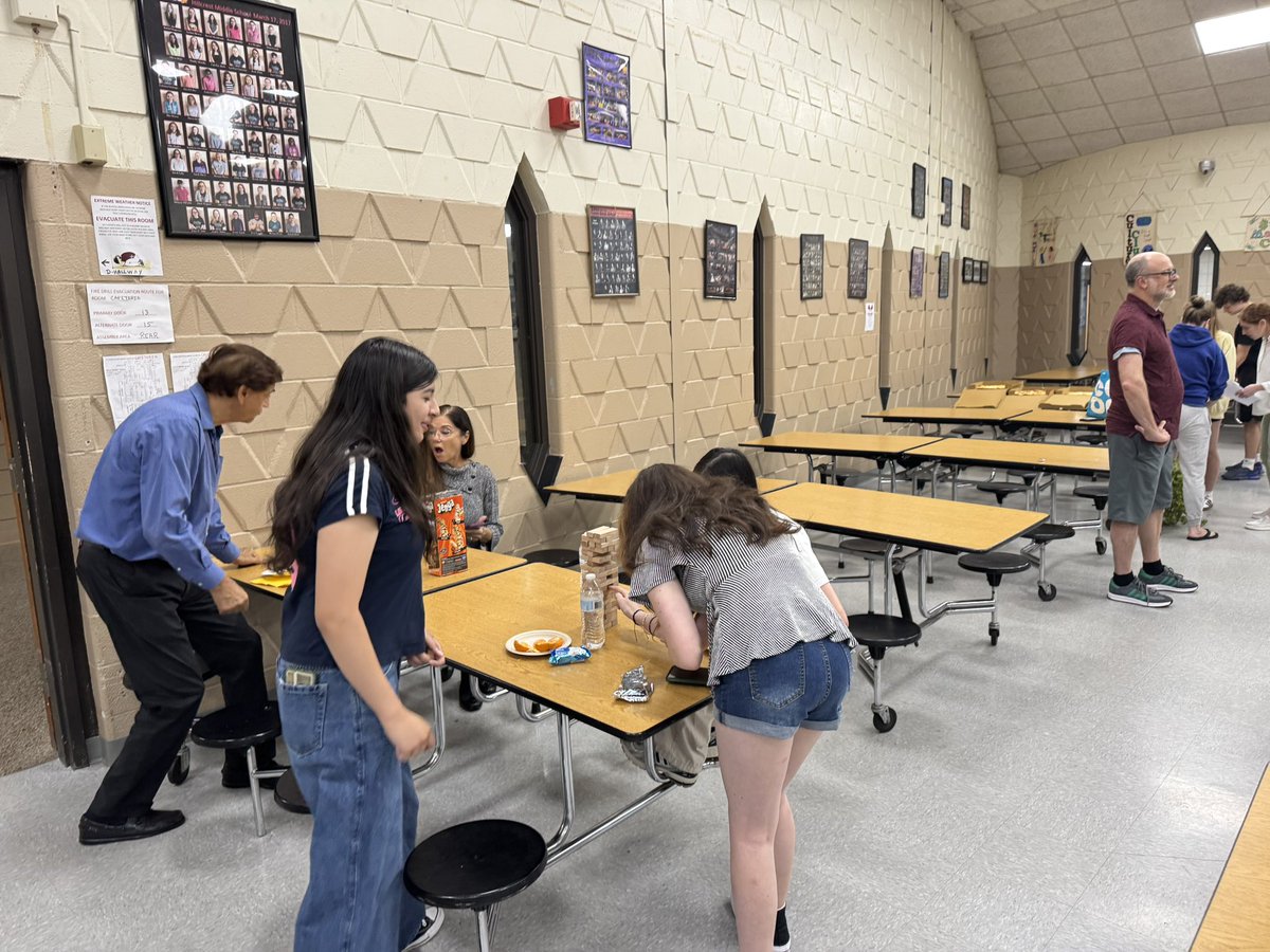 Thank you to our generous PTA for donating all of the food for yesterday’s 8th grade breakfast! It wad nice saying one last goodbye to our very special class!