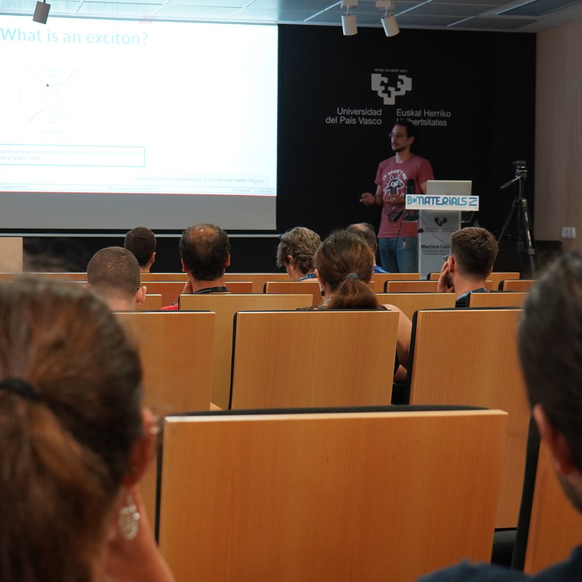 BCMaterials's tweet image. It was our pleasure to recieve today Daniel Hernangómez-Pérez, Gipuzkoa Fellow at @cicnanogune speaking about the excitonic behaviour of low-dimensional transition metal dichalcogenides #TMDC.
Thanks for sharing your research with us, Daniel!