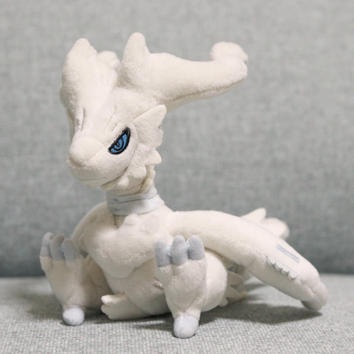 t_m_bw's tweet image. #ポケぬいビフォーアフター

レシラム様だって可愛くなりたい🍓
