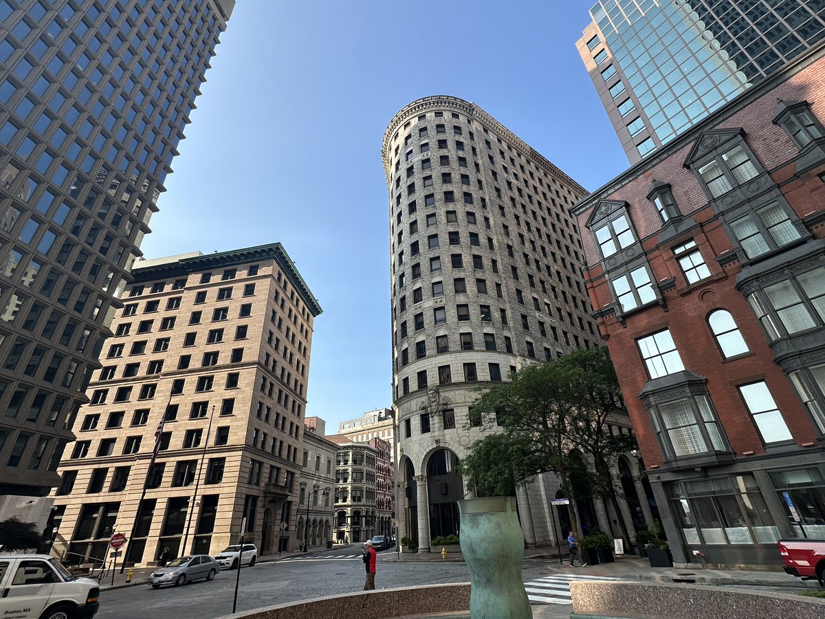 nanjpowell's tweet image. Reconnecting with Providence on day 1 the CNU33 conference. So many preserved historic buildings, and so much new. A lot different than when went to school and lived here 1977-83. More to come!