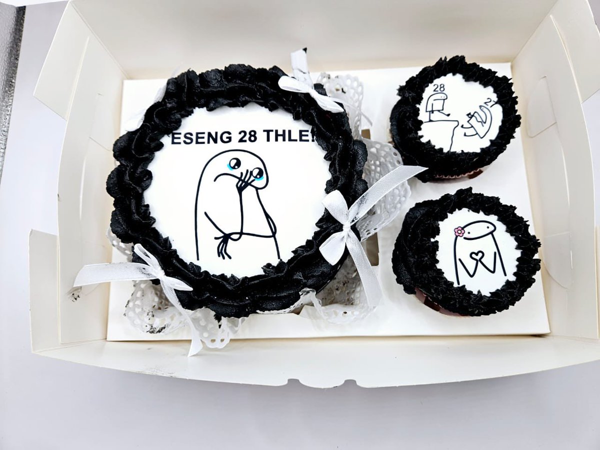 nyefoloconstan1's tweet photo. 28?! That’s crazy! Happy birthday to me🎉❤️#birthday#trending#28#bento https://t.co/S9uHm5p7ba