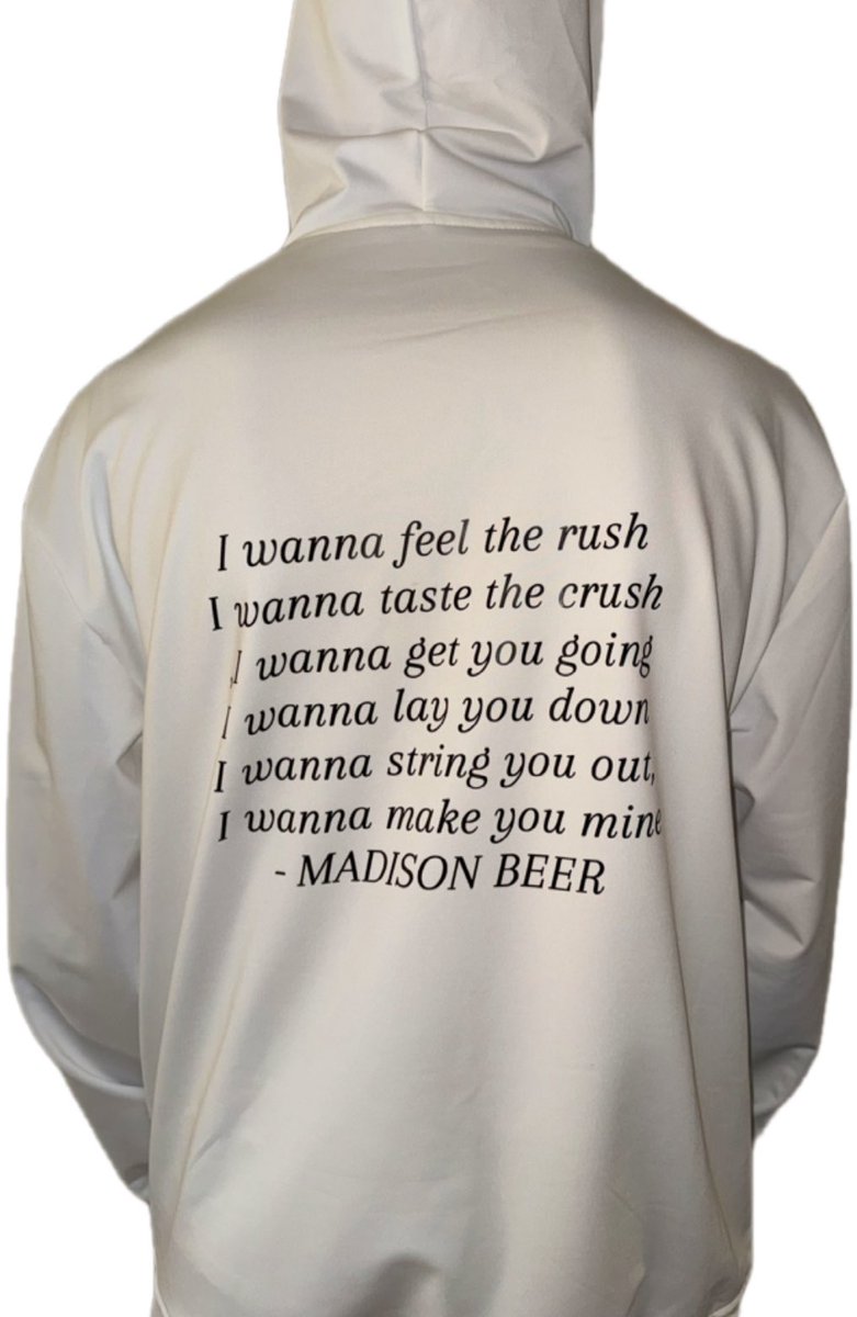 amdluvsmadi's tweet photo. what do you guys think are they good ?
i am no model so don’t mind my poses and the mask so i can keep my identity hidden 🤭 please rt and tag her 
@madisonbeerhq @madisonbeer  @traciebeer @ryderbeer 
hoodie 1                                       hoodie 2 https://t.co/YYgmDs0Xo4