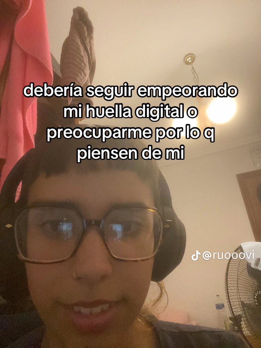 xchifix's tweet photo. mi época tuitera dejó una huella digital muy humillante https://t.co/Tl9bfYdpwU