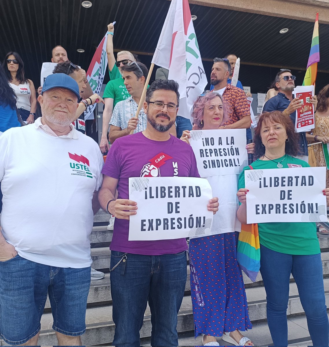 USTEA Educación (@usteaeducacion) on Twitter photo Hemos estado en la Delegación de Educación de Málaga apoyando a nuestro compañero Juanjo contra la represión sindical que intenta imponerle la Delegación Territorial de Educación de Málaga
¡Ser sindicalista NO es DELITO!
La libertad de expresión es un derecho
<a href="/USTEAMalagaEduc/">USTEA Málaga - Educación</a> Hemos estado en la Delegación de Educación de Málaga apoyando a nuestro compañero Juanjo contra la represión sindical que intenta imponerle la Delegación Territorial de Educación de Málaga
¡Ser sindicalista NO es DELITO!
La libertad de expresión es un derecho
<a href="/USTEAMalagaEduc/">USTEA Málaga - Educación</a>