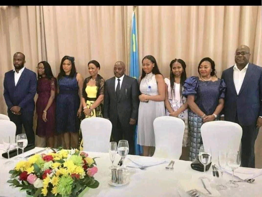 #RDC:  "rappel de titre" | [📸 IL était une fois, la famille Tshisekedi chez Kabila pour les remerciements] MERCI BA PESA NA MBWA
