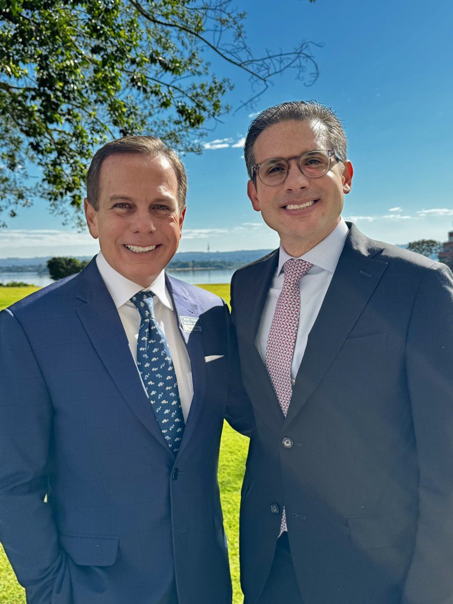 Recebendo o Presidente da Câmara Federal, o Deputado <a href="/HugoMottaPB/">Hugo Motta</a> , no 2º Brasília Summit, promovido pelo LIDE, no Hotel Brasília Palace.