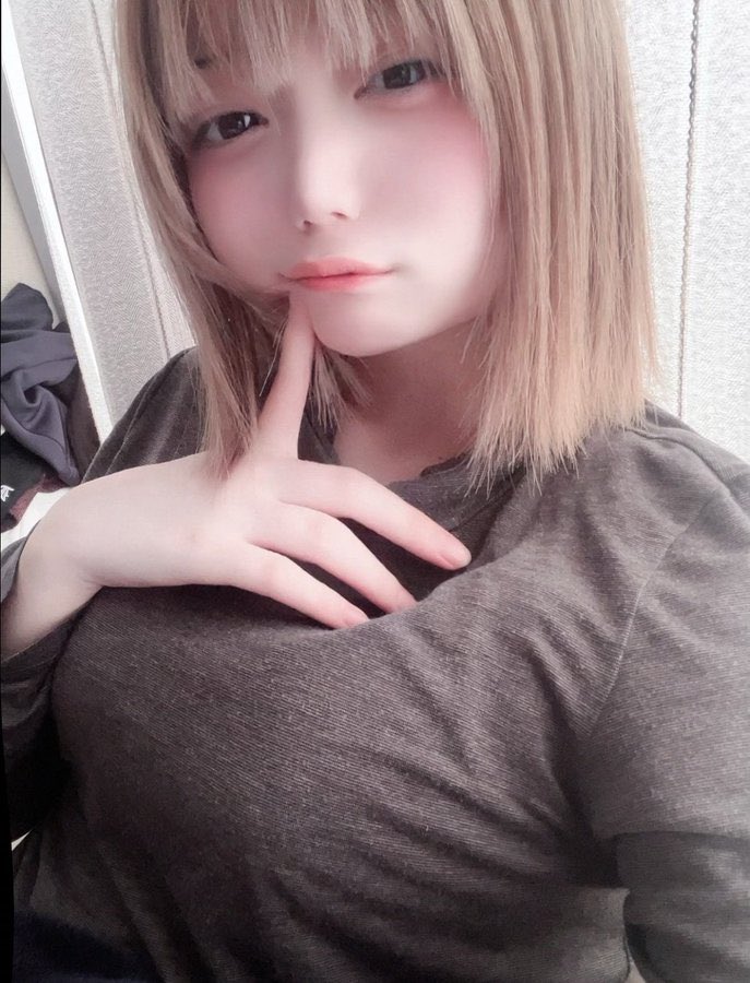 _u8hv's tweet photo. 最近よく連れオナする子の影響で着衣乳ハマっちゃった…ｯ♡💢💢
直接谷間とかみたいのにﾞ…♡💢
シルエットだけで勃起ちんぽ完成させられんの腹立つﾞ~…ｯ♡♡💢
見抜き専用おっぱいで腰ヘコすんのきもちよしゅぎ…ｯ♡💢💢デカパイママ��お漏らし射精キメるﾞ…ｯ♡♡♡♡♡ https://t.co/a99v4Mvaq7