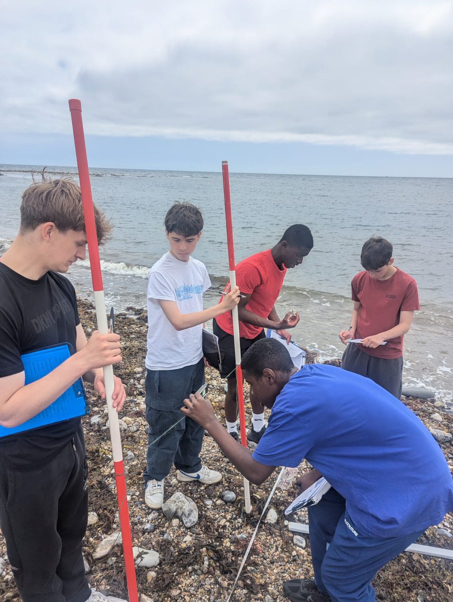 BWSixthFormVI's tweet photo. Our Year 12 Geographers have made it safely to Dorset, where they're already getting stuck in with their fieldwork, analysing beach profiles. #geographytrip #fieldwork https://t.co/reoIUReffz