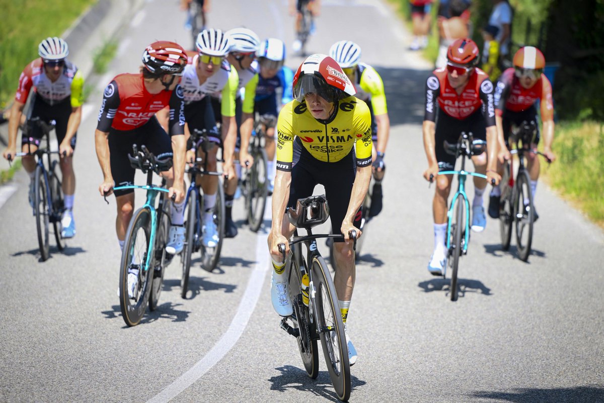 🇫🇷 #Dauphiné 

It's Jonas, your favorite recon guide. 👌