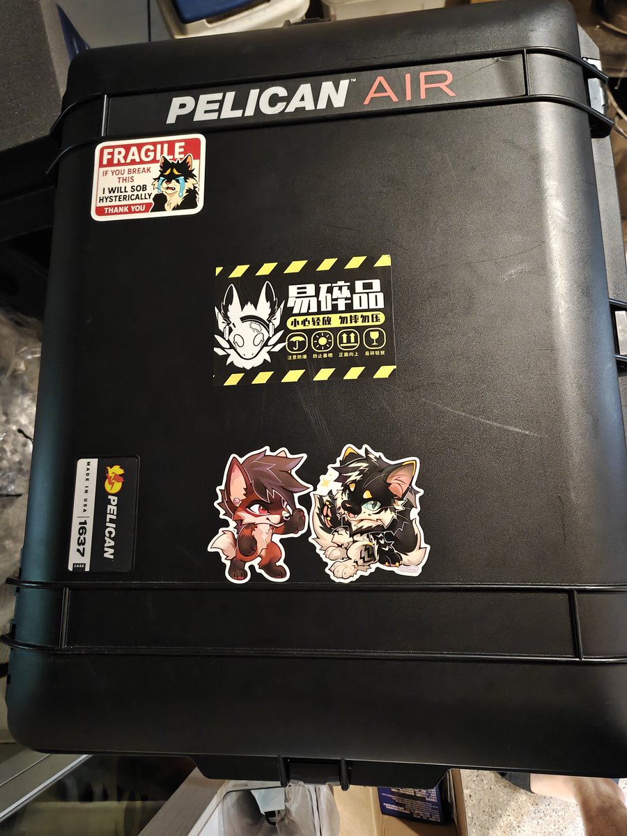 JtingF's tweet image. Car in box