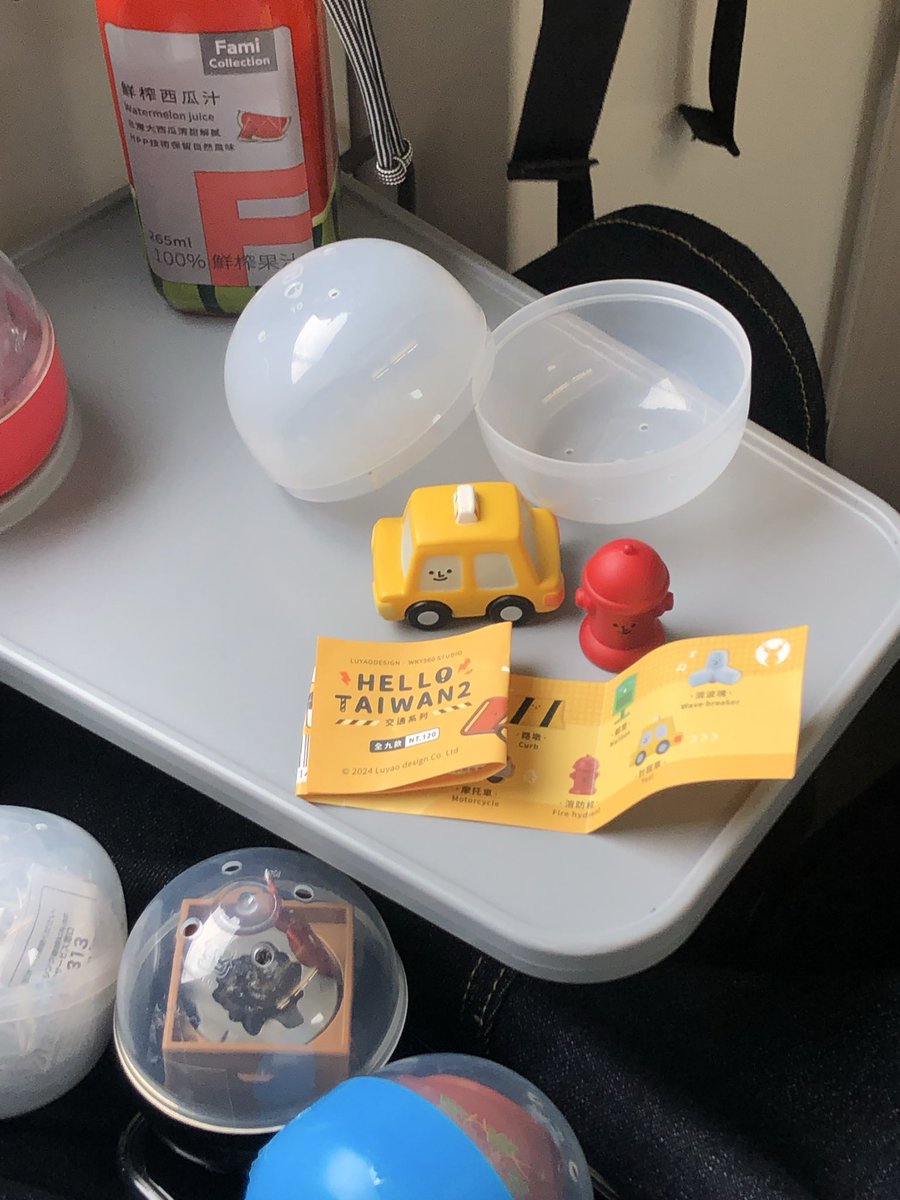 대만에서 가챠를 하고 싶으시다면 아래 두 단어 중 하나를 지도에 검색해보세요! 

➊ 粉紅先生(가챠 전문 프랜차이즈)
➋ 轉蛋(가챠라는 뜻)

대부분 일본st 가챠가 대부분이지만.. 그 중에서 잘 살펴보시면 이런 대만 한정 가챠도 자만추 가능