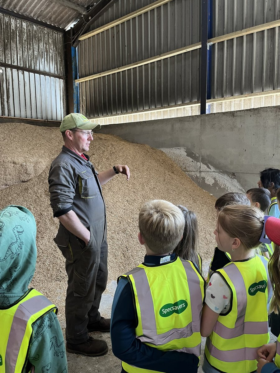 St Mary’s primary 2/3 from Hamilton out at Graham Kerr’s Townend Farm this morning looking at food production and how farms work. Everyone loves a tractor!