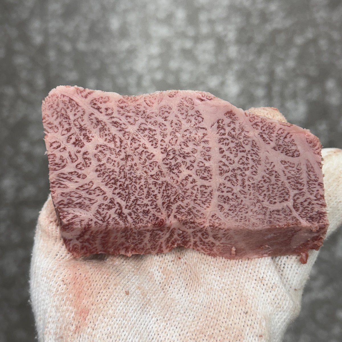 [1++ 한우 살치살 이벤트🔥]

1. 상품 : 투뿔 살치살 200g 1팩 = 1명
2. 이벤트 기간 : 6월 12일 오전10시까지   
3. 참여방법 : 리트윗 &amp; 댓글에 ㄹㅇㅋㅋ