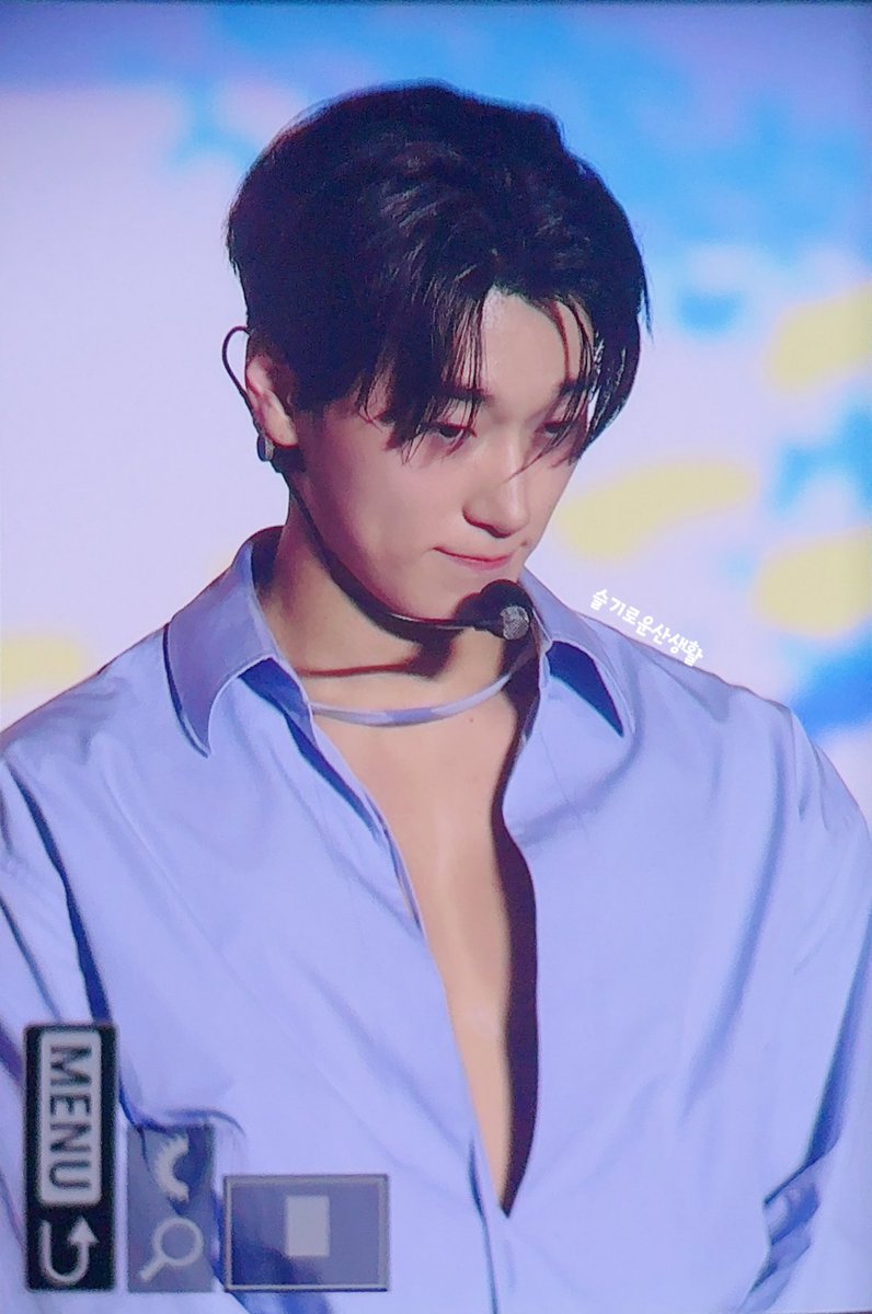 250611 부산원아시아페스티벌 

사니가 오늘 너무 예뻐😭💙
#에이티즈 #ATEEZ #산 #SAN