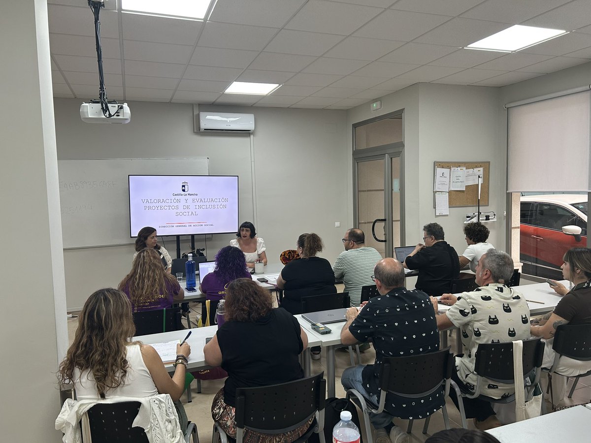 ➡️Continuamos la formación de entidades de la mano de <a href="/BienestarCLM/">Bienestar Social CLM</a> para abordar la metodología de evaluación de inclusión social ✅

✍️Además, ha tenido lugar nuestra Asamblea Extraordinaria con la entrada de <a href="/IncisoES/">Asociación Inciso</a> a la red

 ¡Bienvenid@s! 🧡

#TrabajoEnRed