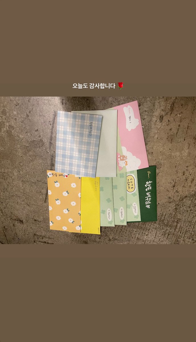 250611 이한솔 배우님 인스타스토리

매진!! 감사합니다🌹
오늘도 감사합니다🌹