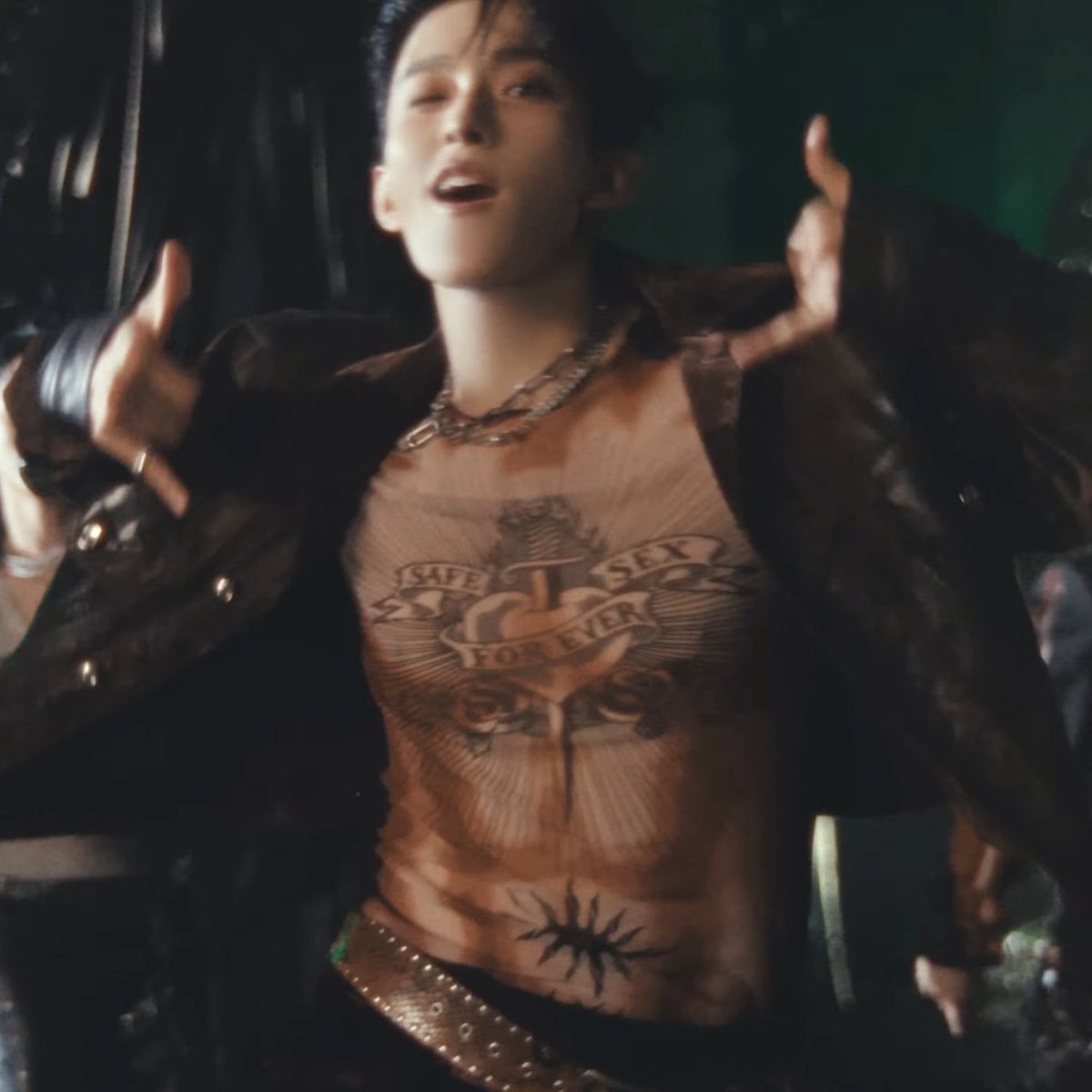 🌻 for rockstar dokyeom tweet media