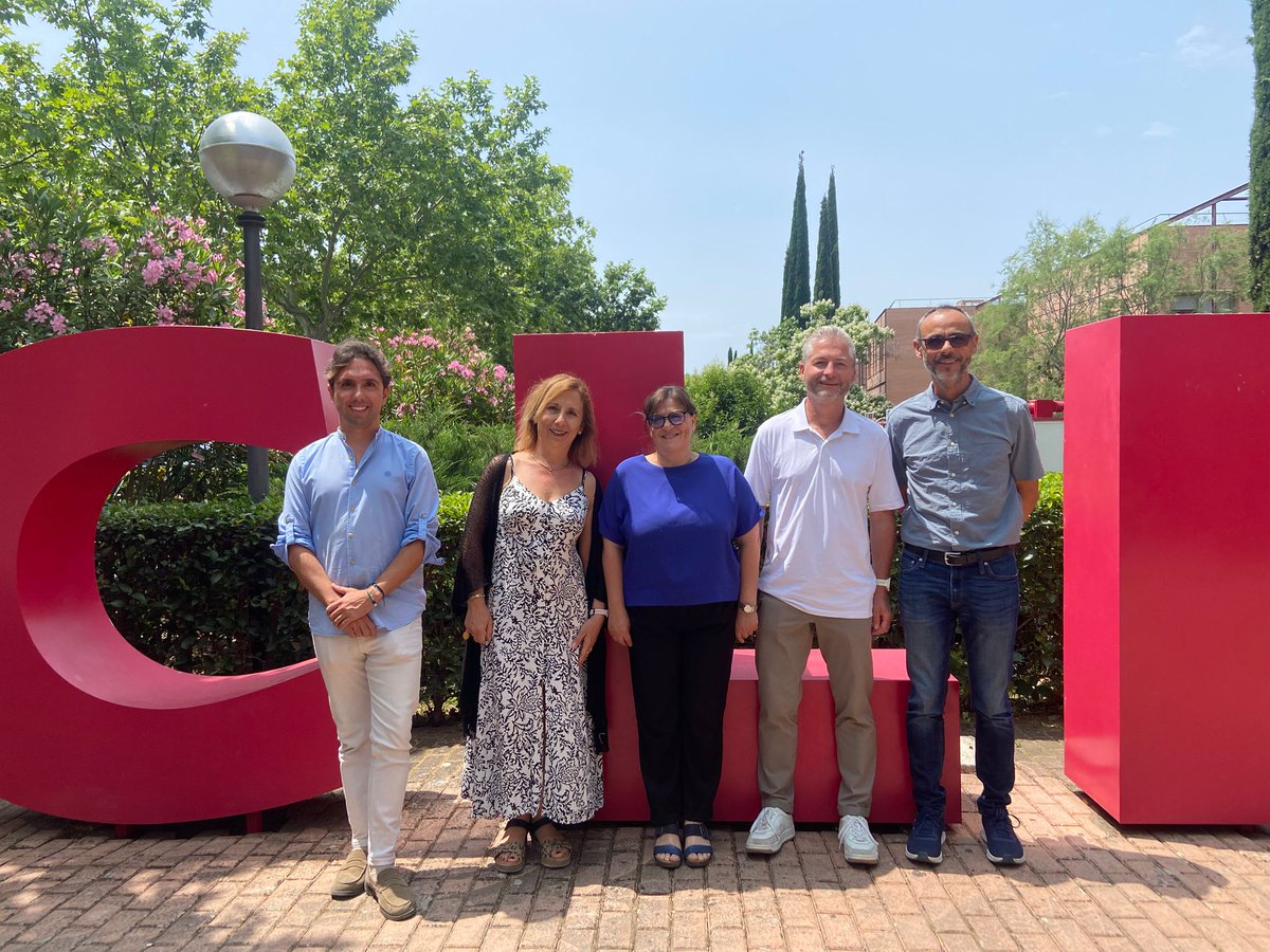 Nuestra Facultad recibe a una delegación de la Université de Lorraine para impulsar nuevos proyectos de colaboración con el grado de Ingeniería Informática.