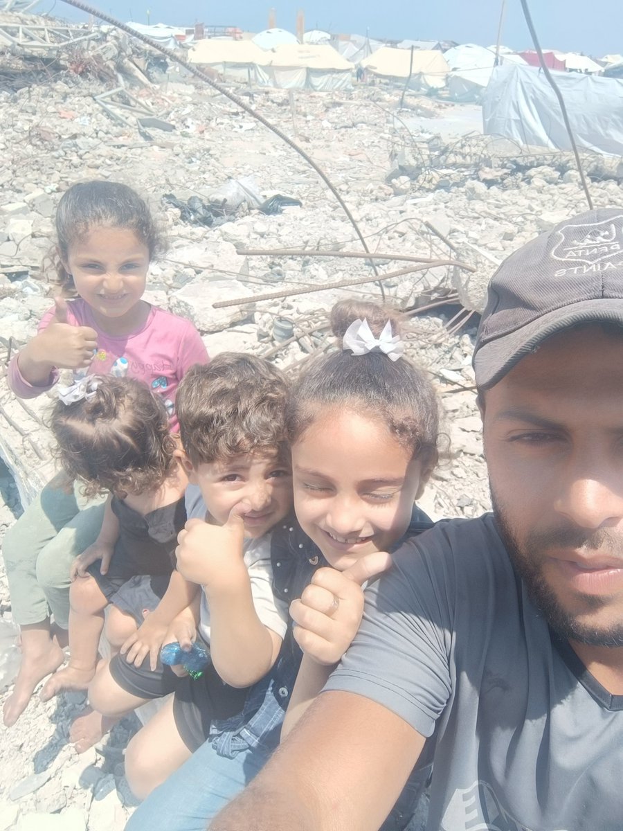 al_ahmd1192's tweet image. wladi saeiduni 🙏🙏💔
Hello, my children and I are from Gaza. Please help me. Please, I don’t have money to buy medicine and food. Please help me. Please, my children, help me. 🙏🙏💔