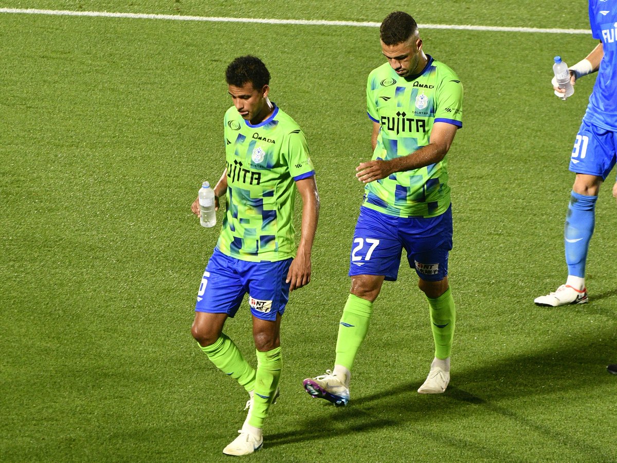 hirogoal's tweet image. ゼとピ。
リーグ戦でこのコンビを見る機会は訪れるだろうか…。
#ゼ #ゼヒカルド #ピ #ルイスフェリッピ #bellmare #湘南ベルマーレ