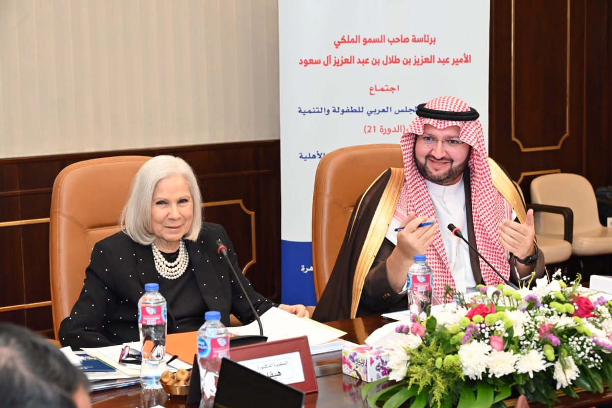 AAzizTalal's tweet image. معالي السفيرة د. هيفاء شاكر أبو غزالة، سيرة حافلة امتدت عبر محطات وطنية، أممية، وإقليمية، كرست خلالها خبرتها لخدمة الإنسان وتنمية المجتمع.
شهدت عن قرب أثرها، وإخلاصها، ورقيها في كل مهمة.
هادئة في حضورها، عميقة في أثرها، تنجز بصمت وتلهم من حولها.
نقدر ما أنجزته، ونثمن إرثها الحي…