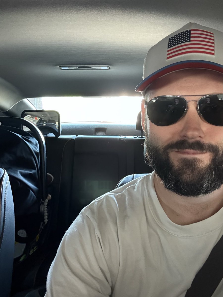 ZachWahls's tweet image. Big day today. But first, daycare dropoff.