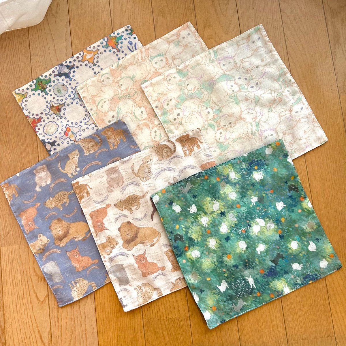 綿100%ガーゼのおくるみ、ハンカチお持ちします。
他柄も発注したのですがまだ届かず…間に合うかな…！