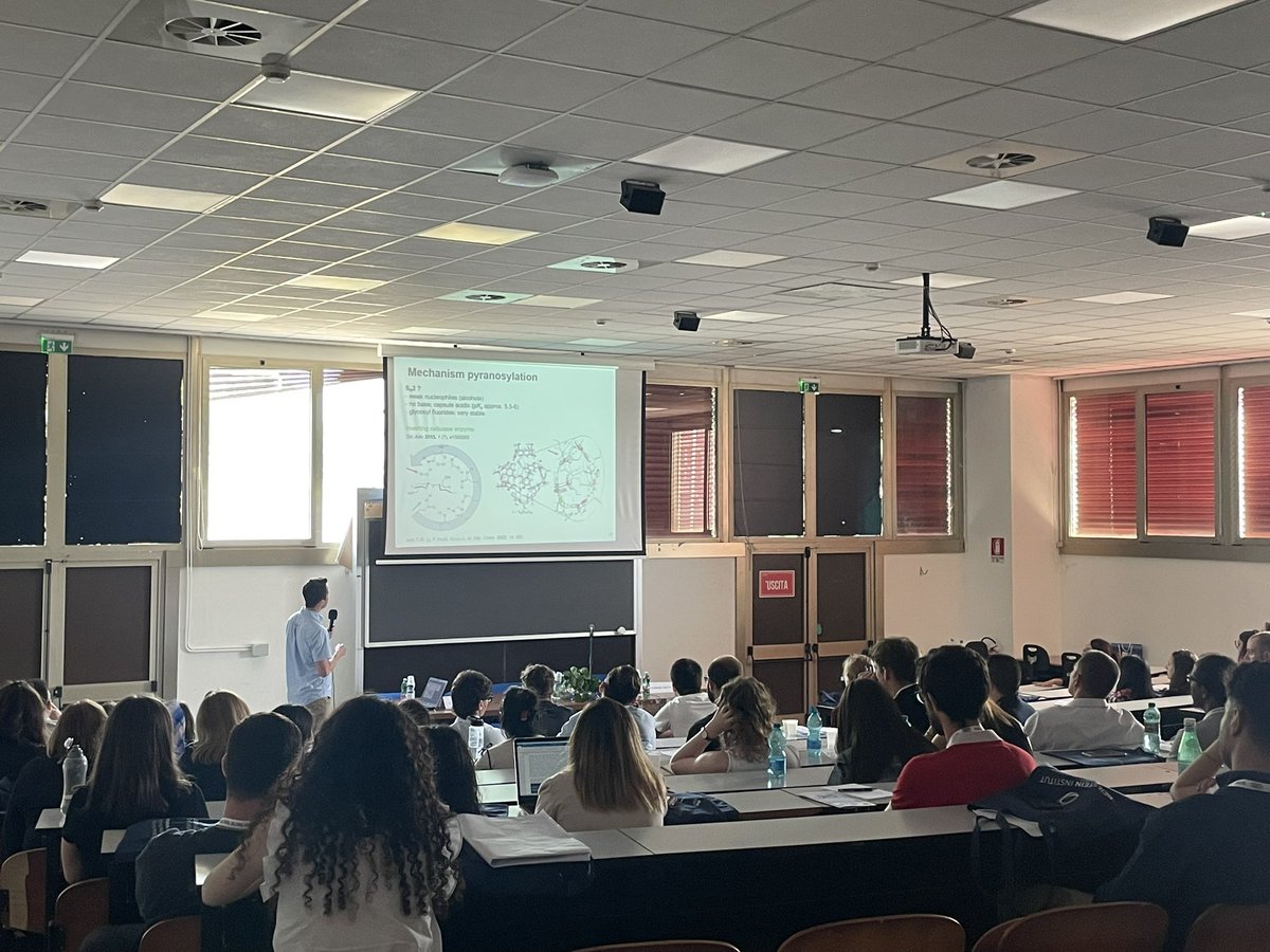 SupraChemDays25's tweet image. Here we go!
Kicking things off with Tiefenbacher @TiefenbacherLab ! 🎤🧪
#SupraChemDays2025 #OpeningSession