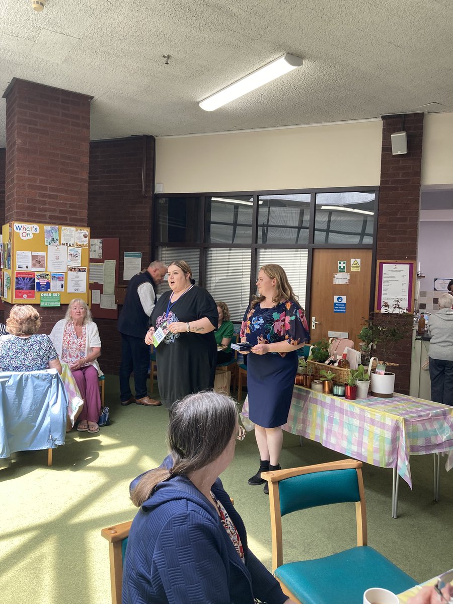 Thanks also to @alcester_home_care who presented carers with an insight into care providers and the services they offer, as well as promoting the gifted free sessions available to Carers Careline registered carers. 

#supportinghiddencarers #localcharity