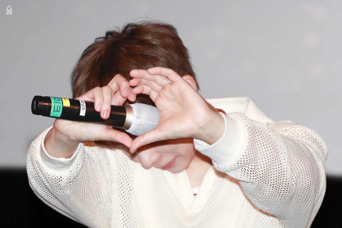 250607 CGV 영등포 무대인사

인스피릿을 향해 전방에 하트 발사🫶🏻

#성규 #김성규 #SUNGKYU #인피니트 #INFINITE