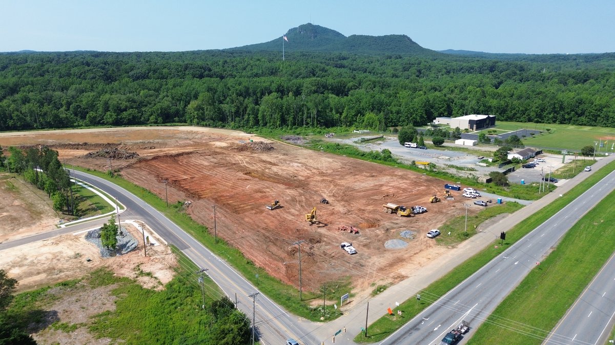 🚁 A bird’s-eye view of our project with the Weisiger Group in Gastonia for Carolina Cat ! Thanks to Scott Huffman for capturing these incredible updates and keeping us all in the loop.

#DroneFootage #ConstructionUpdate #WeisigerGroup #CarolinaCAT #Gastonia #ProjectProgress