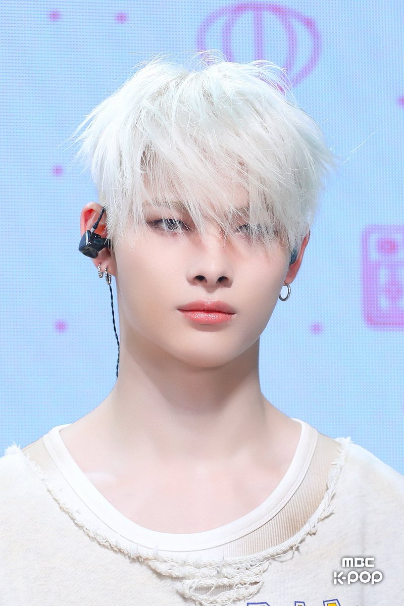 [💜] 250611

As week two of promotions begins, we just want to say that you’re doing so well, Ni-ki. 💜 We’re loving every stage and cheering you on with all our hearts.

Please don’t forget to take care of yourself too! Rest up, eat something good, and stay healthy. Always