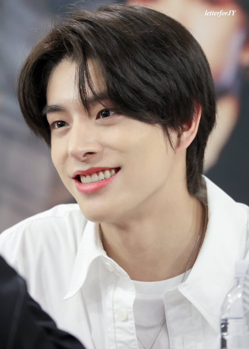 Babe심 tweet media