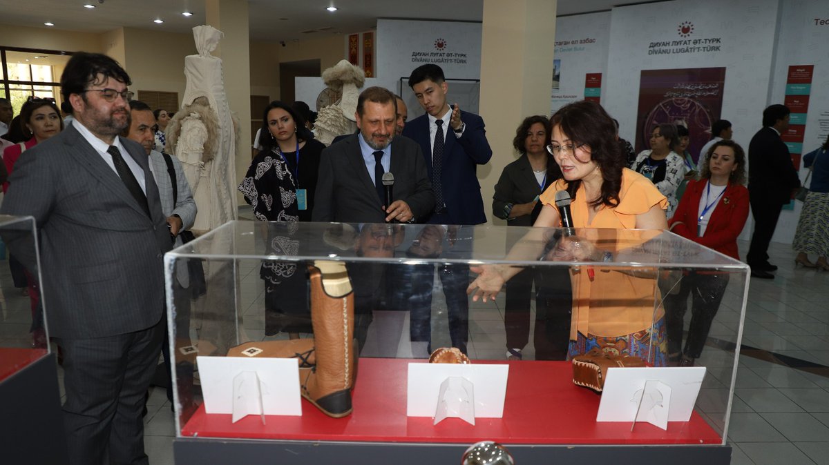 📌Ahmet Yesevi Üniversitesi’nde “Divânü Lügati’t-Türk: Erdemin Başı Dil” Sergisi Açıldı
ayu.edu.tr/haber-detay/c5…