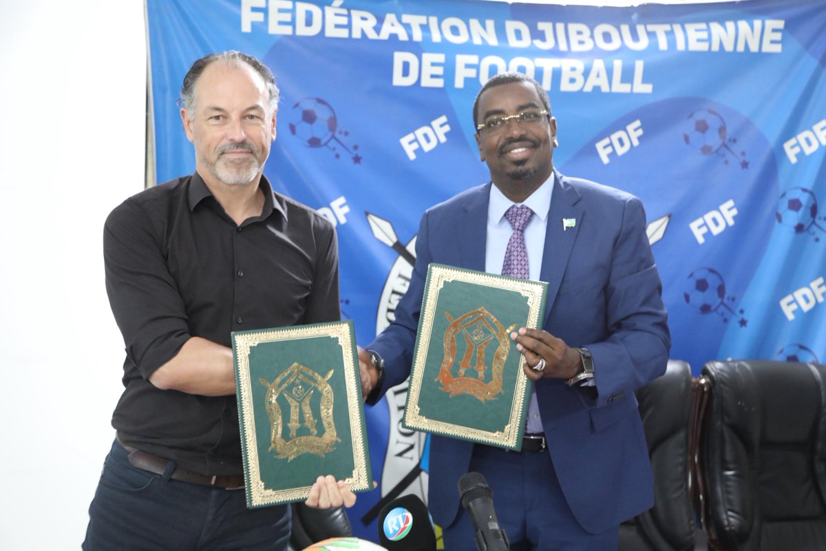 FederationFdf's tweet photo. Le président de la FDF, M. Souleiman Hassan Waberi,  a  paraphé aujourd’hui un contrat avec le coach français Stéphane Nado et son assistant Anthony Rimasson qui vont encadrer l'équipe nationale masculine senior A. https://t.co/yIUJWuIFwO