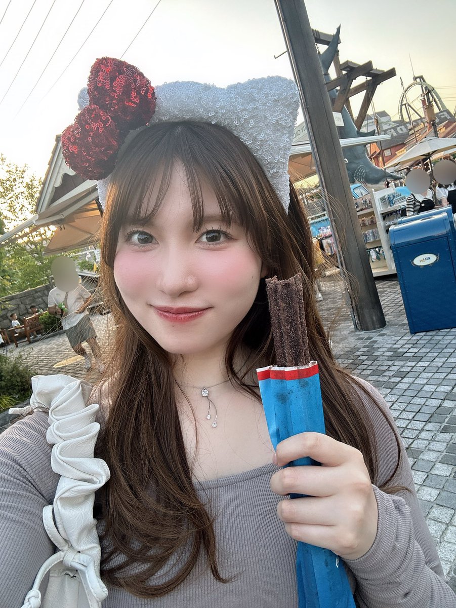 黒いチュロスが、男性の一部にしか見えないんだよな！