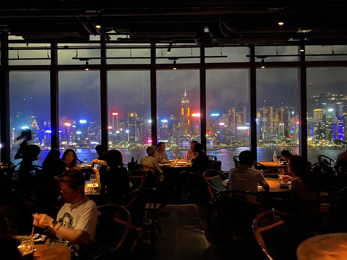 redkozy's tweet photo. 香港ナイツ https://t.co/ZGJUjpMNFr