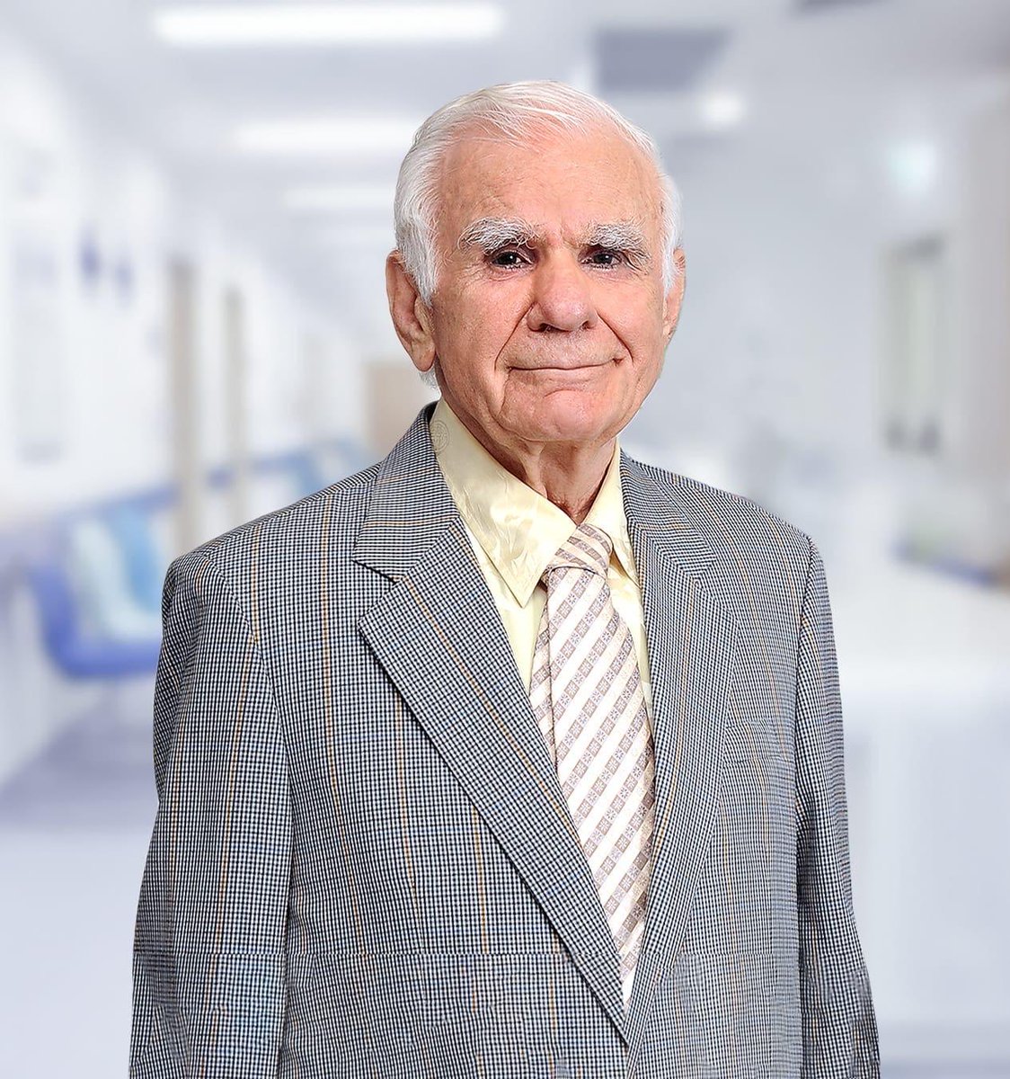 Dünya çapında bir Beyin Cerrahı olan Gazi Yaşargil'in kaybından dolayı başımız sağolsun. Allah rahmet eylesin, mekanı cennet olsun.