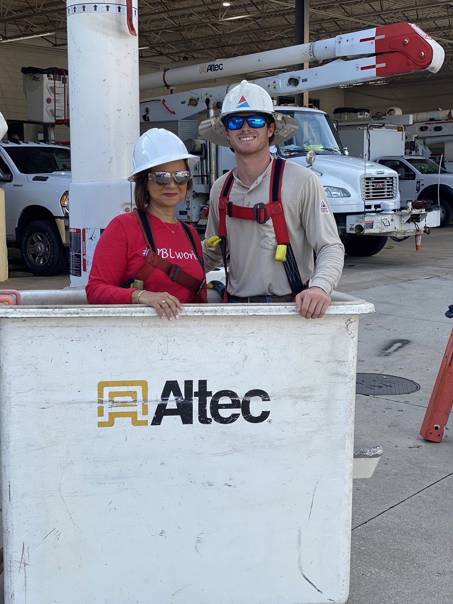 NCCAWBL's tweet image. Georgia Power Educator Externship Day 3 @ the Minola Site. Got to ride the bucket truck with my 2023 @NewtonCoSchools @EHS_Eagles YAP grad Cooper Coody! Also got to hug WBL @NCCA_Covington grads Jordan Henderson & Braden Downs. Incredibly proud of their career path.