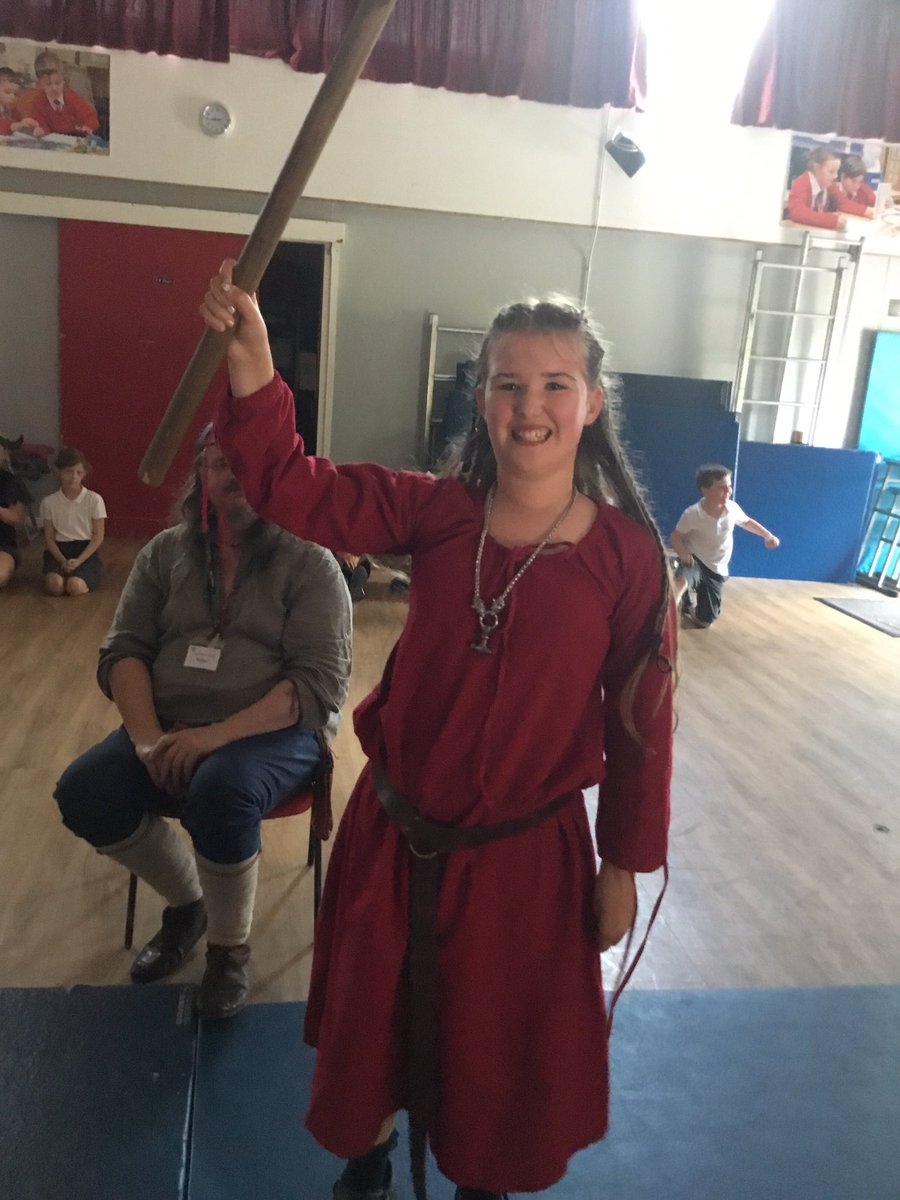 HighfieldsCPS's tweet image. Year 4 showing their might with spear wrestling.  Team Thor won!