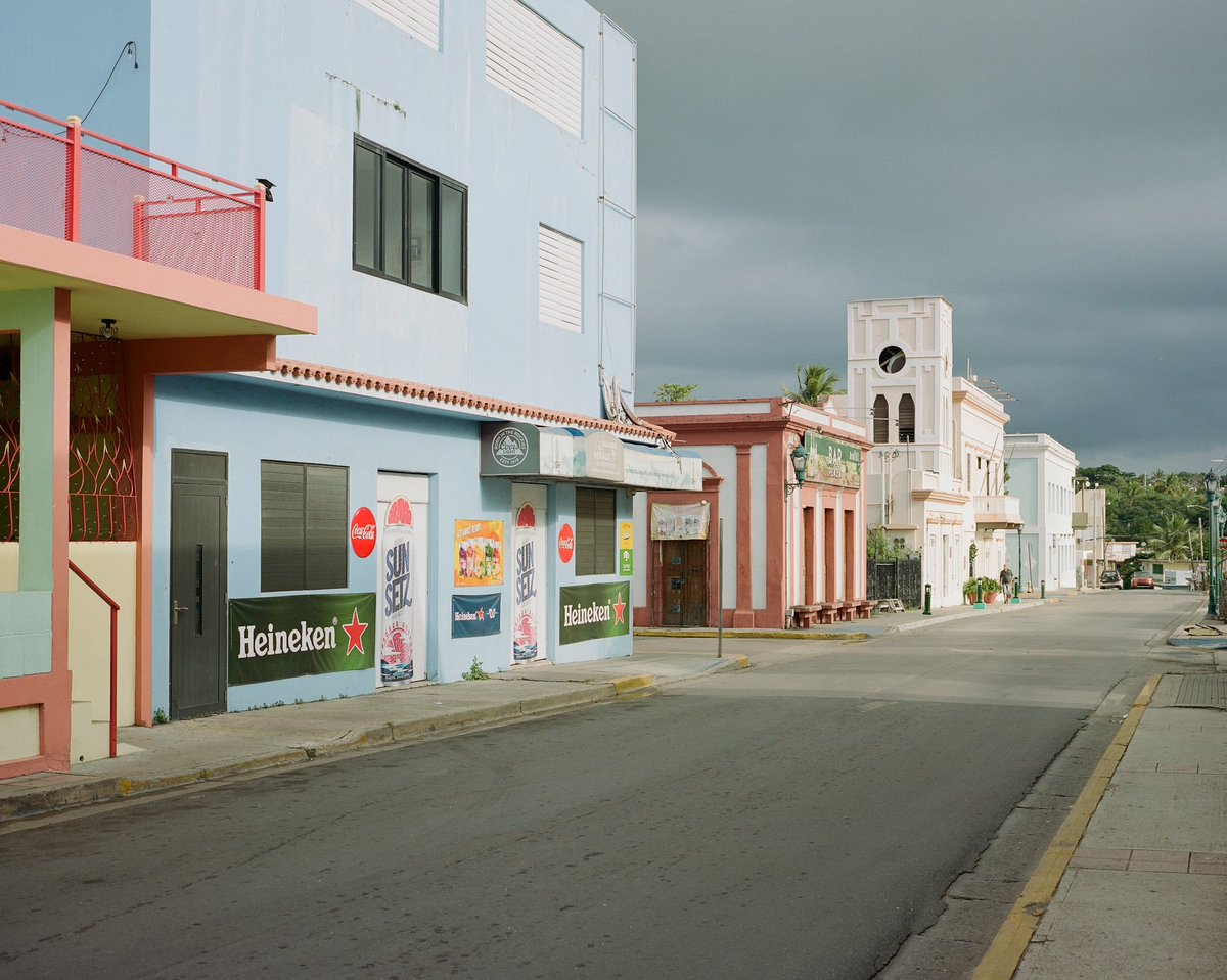 nathanabauman's tweet image. The Island of Enchantment
A curated collection of 10 analog photographs from my archive of work made in Puerto Rico.
The collection is now live and available for .15 ETH on auction on SuperRare.
More Below 🧵