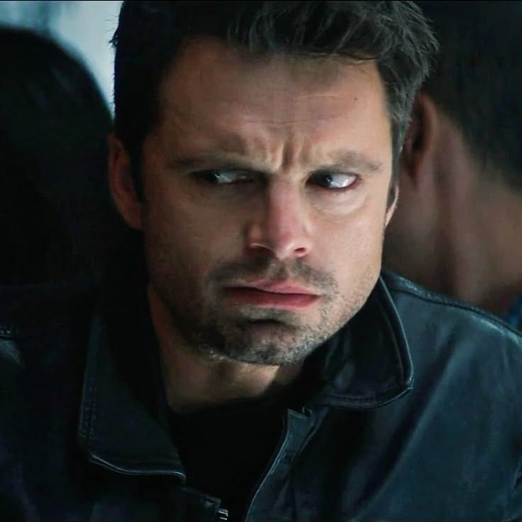 parallels i found between bucky barnes and toothless: 

a short and very random thread🧵: