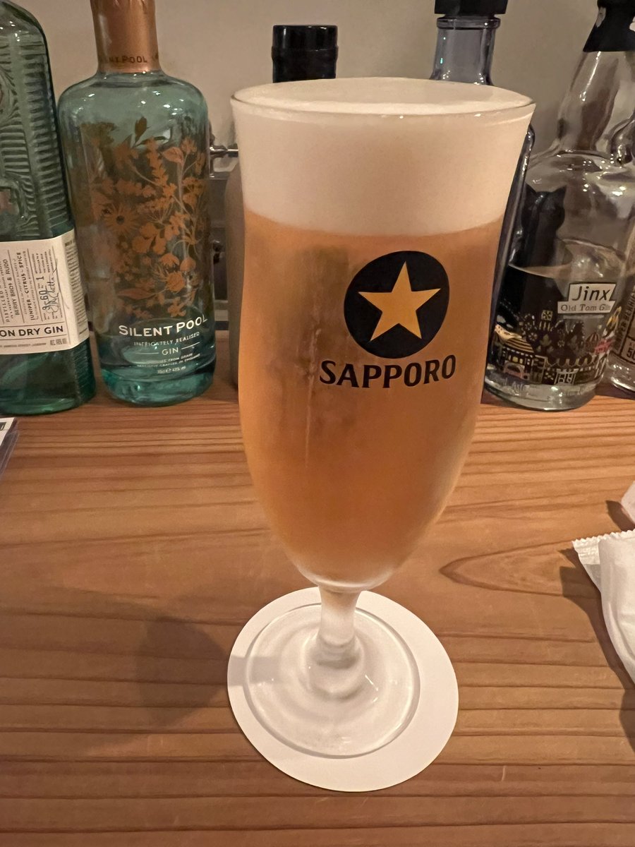 miketa8181's tweet image. 100/365
8/30
95/365
7/30
ジムに行く回数よりも飲んでる日の方が多い...
今日はとうとう相方の体重を越えてしまった😱😱😱😱
DSとSDがDDになった記念すべき日かな笑笑