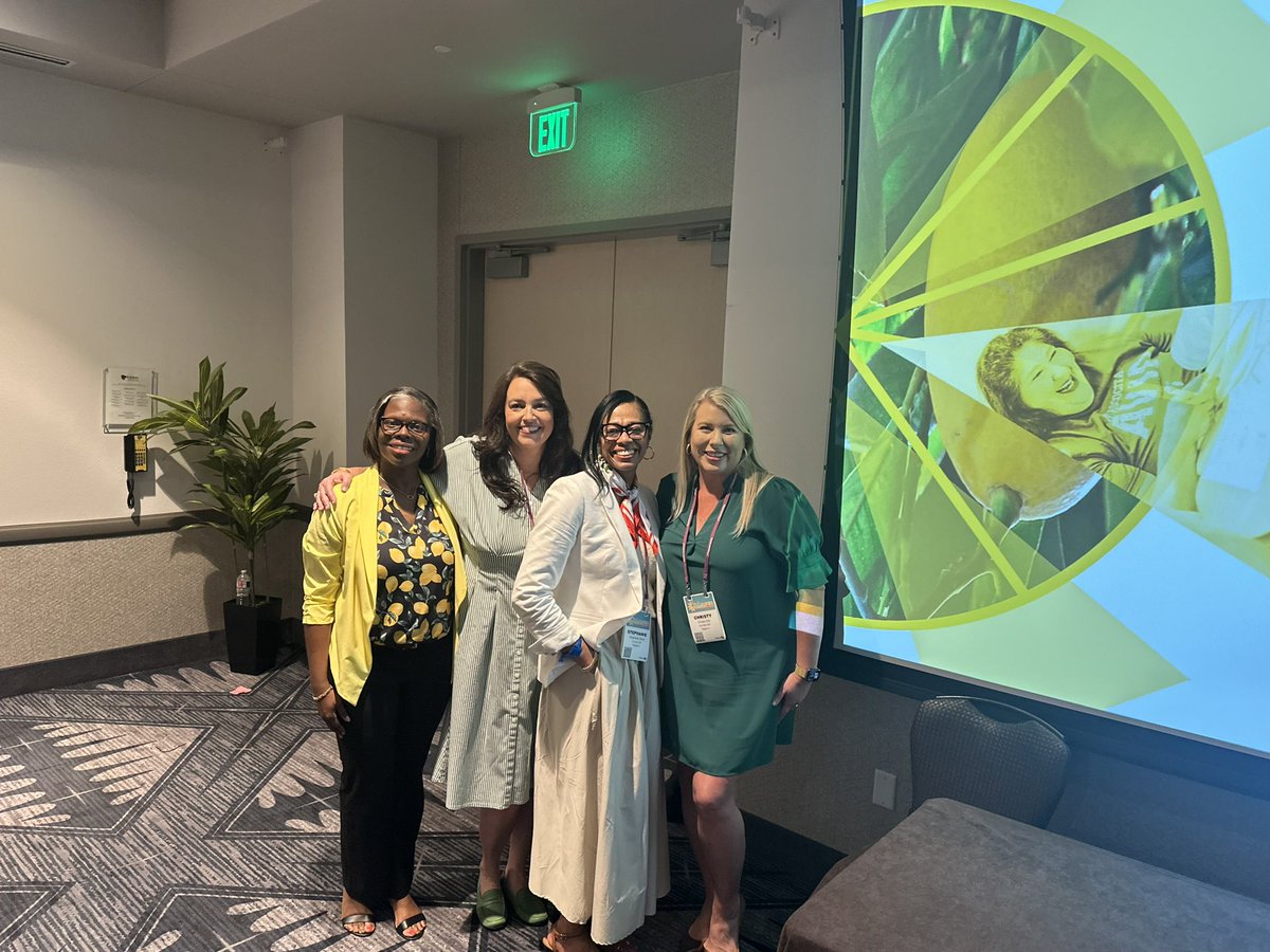 AlisonPier99145's tweet image. What a great week in TEPSA showcasing a fresh take on School Improvement for All!! 🍋🍋🍋@StephanieRDavi1 @Christy_Erb @HumbleISD
